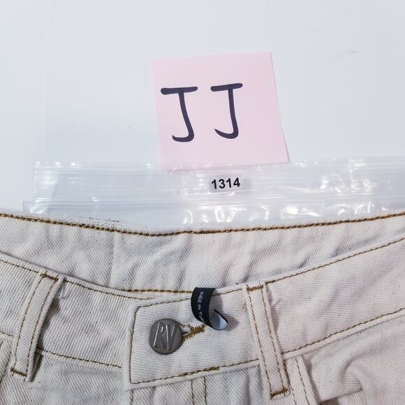 Reclaimed Vintage White Cream High Rise Jeans - Picture 12 of 12